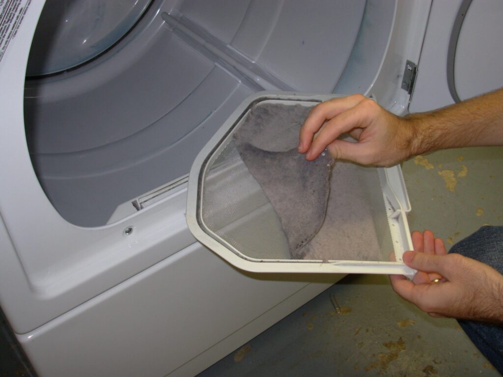 Cleaning Dryer Lint Trap